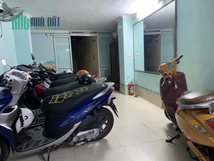 Bán nhà mặt phố Minh Khai, Hai Bà Trưng, kinh doanh khủng 105m, 5, 30 tỷ, Lh 0902253303