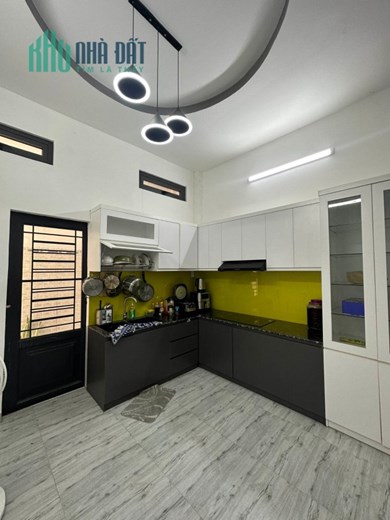 Bán NHà hxh, kế bên Aeon Bình Tân 3 Tầng 67m2 chỉnh nhỉnh 7 tỷ