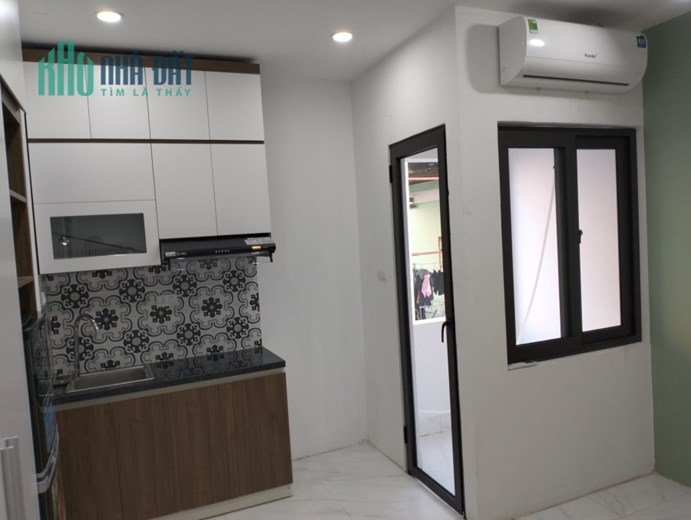 Bán tòa Căn hộ dịch vụ mới tinh, phạm văn đồng, từ liêm, 10.x tỷ 61m2 5 tần 1 tum