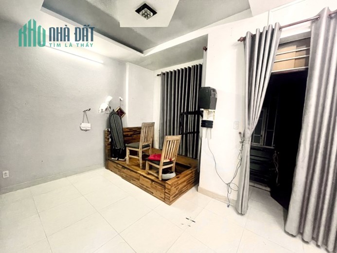 Bán nhà giá rẻ Hoàng Hữu Nam quận 9. 82m2, 3 tầng HXH chỉ 3.9 tỷ TL