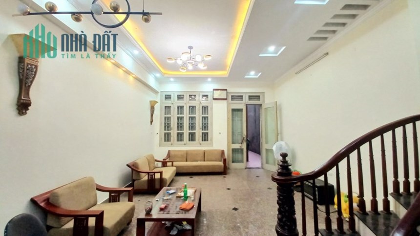 Bán nhà Đẹp Phố Khương Đình ÔTô đỗ cổng 54m2 5tầng MT 5m chỉ 5,95 tỷ.