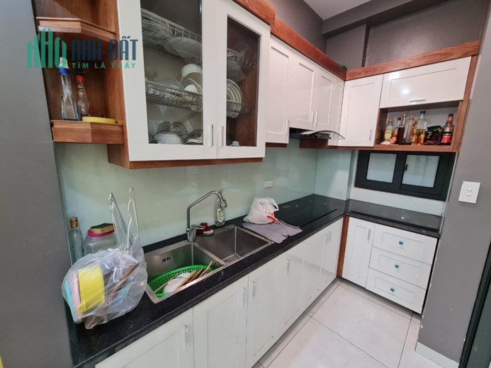 ĐƯỜNG BƯỞI 35M 5T NHÀ ĐẸP SÁT PHỐ GIÁ CHỈ 4.5 TỶ