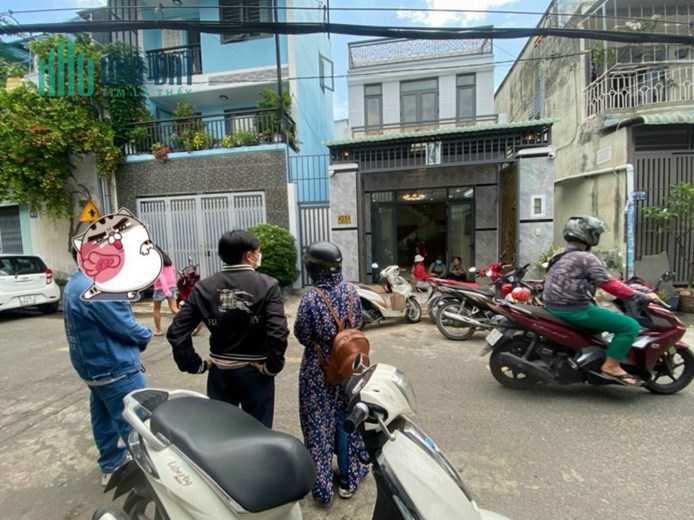 Cần bán Nhà mặt tiền đường 104, P. Tăng Nhơn Phú A, Diện tích 148m², Giá 10.2 Tỷ