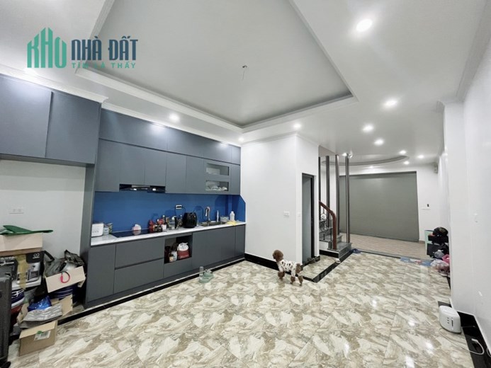 Bán nhà 5 tầng 6PN phố Yên Hòa, DT 48m2 chỉ 80m ra mặt phố