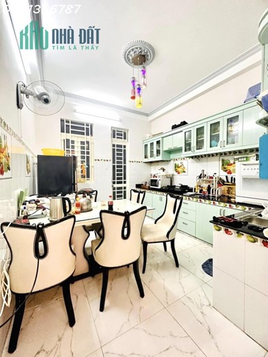 Bán gấp 4 tầng Nguyễn Đình Chiểu - Phú Nhuận, 52m2, 4 tầng chỉ 8.9tỷ