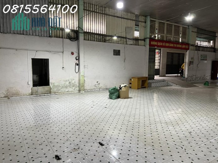 Giảm giá 65 triệu còn 50 triệu cho thuê gấp xưởng bà điểm hóc môn. 700m2 sử dụng. Đẹp có phòng cháy