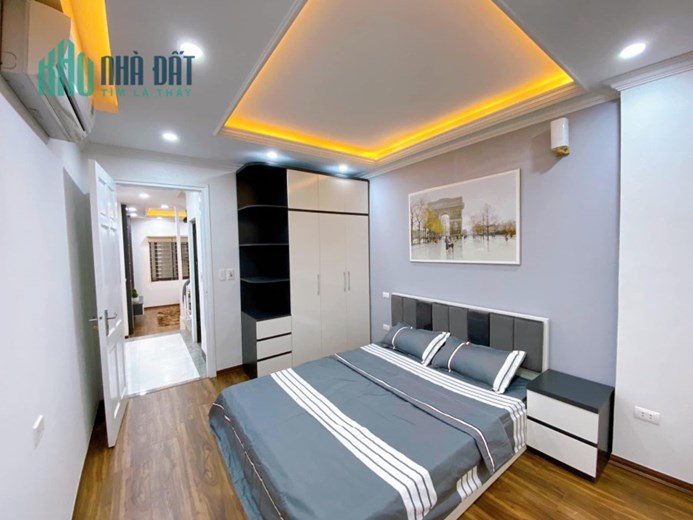Trung tâm Hai Bà Trưng, Lê Thanh Nghị, gần phố, oto, lô góc, 45m2, MT 4m, giá 4 tỉ 9