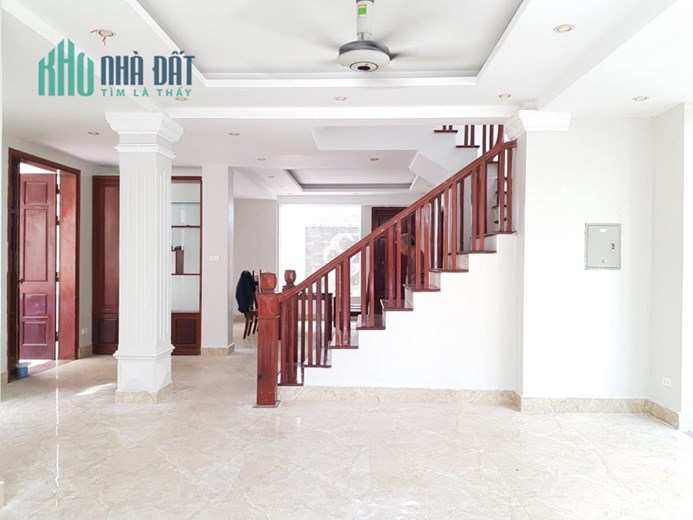 Bán Biệt Thự Vip Mễ Trì Thượng, Kinh Doanh, Ô Tô Tránh, 175m2, giá 32 tỷ.