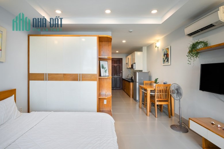 Cho thuê căn hộ có ban công, nhà mặt tiền có thang máy đường Mê Linh, Bình Thạnh - 11tr5