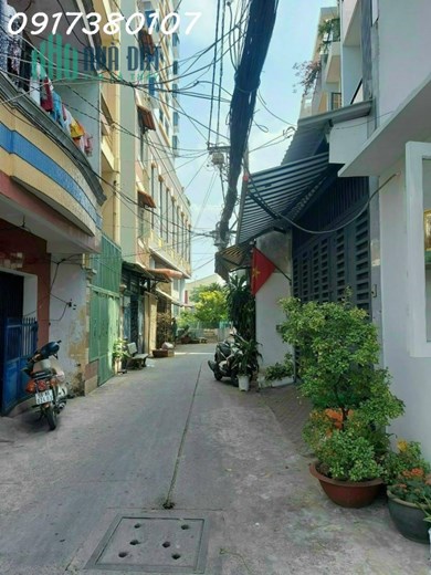 Bán nhà gần mặt tiền ngã 4 Bình thới- lạc long quân giá chỉ 2 tỷ 4 TL