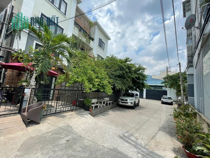 NHÀ MẶT TIỀN KINH DOANH - ĐƯỜNG XE TẢI - GẦN 50M2 - CẦU VƯỢT BÌNH PHƯỚC - NHÍCH 3 TỶ
