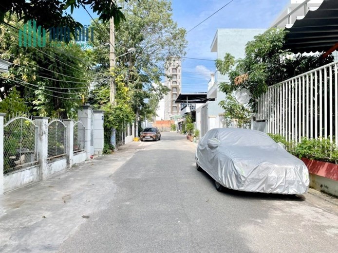 Căn góc 2 mặt tiền DT: 5 x 15m, tổng 56.2m2 đường Lê Duẩn- TP. Bà Rịa