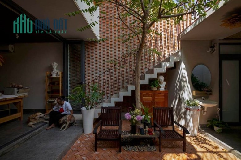 Cho thuê khách sạn mặt tiền nguyễn xí,P13, Bình thạnh. 420m2 sàn giá 85 triệu/tháng