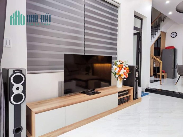 Cần bán gấp nhà gần VINCOM 4 tầng giá chỉ 8,2 tỷ Quận Sơn Trà Đà Nẵng