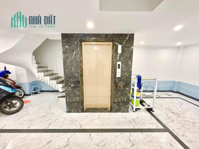 Bán Căn hộ dịch vụ 14 phòng 6 tầng giá 9.x tỷ. Yên hòa, cầu giấy, ô tô đỗ cửa