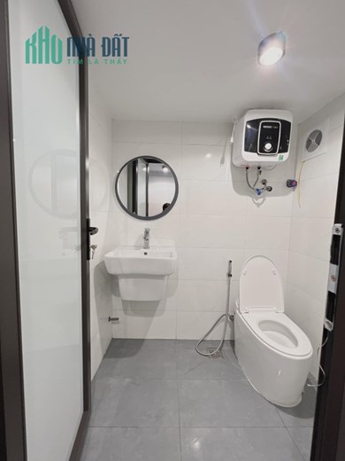 Bán Căn hộ dịch vụ 14 phòng 6 tầng giá 9.x tỷ. Yên hòa, cầu giấy, ô tô đỗ cửa