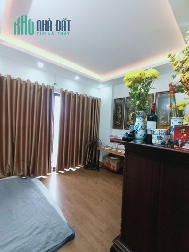 Bán căn nhà 89m2 phố Âu Cơ, Tây Hồ Dân xây 12 phòng ngủ 10m Ô tô tránh 7.3 Tỷ
