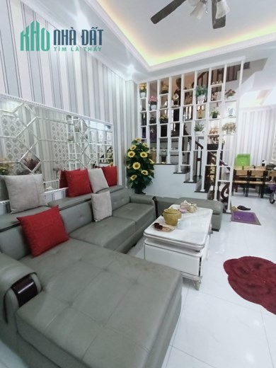 Bán căn nhà 85m2 phố Âu Cơ, Tây Hồ Dòng tiền khủng 12 phòng ngủ 2 Ô tô tránh 10m 7.1 Tỷ