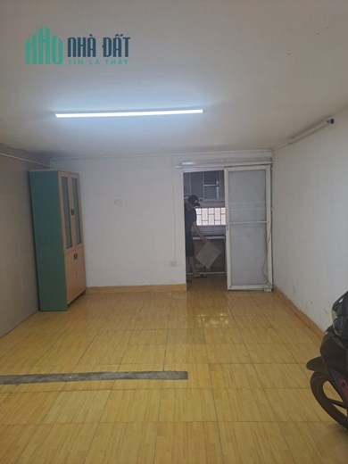 Cho thuê nhà nguyên căn Lạc Trung 40m2, 2T, 4m, 9Tr, Hai Bà Trưng, KD, mặt ngõ.