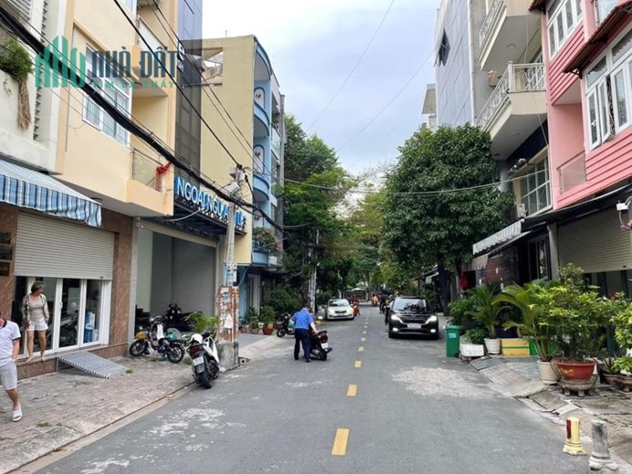 NHÀ ĐƯỜNG SỐ 49, TÂN QUY, TRUNG TÂM QUẬN 7, 4 tầng, 4.5X20m, LỘ TRƯỚC NHÀ 10M, CÓ VỈA HÈ, 13 TỶ