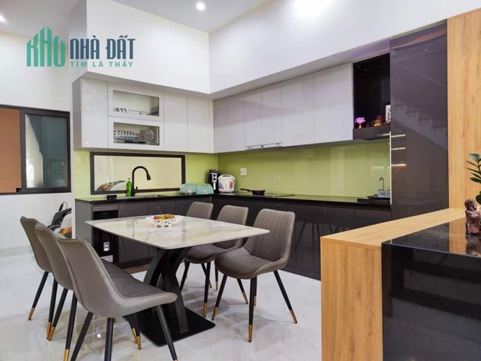 Cần bán gấp nhà 4 tầng MT Tô Hiến Thành Quận Sơn Trà Đà Nẵng Giá Chỉ 8,2 tỷ
