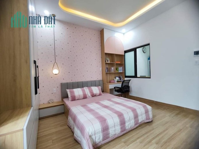 Cần bán gấp nhà 4 tầng MT Tô Hiến Thành Quận Sơn Trà Đà Nẵng Giá Chỉ 8,2 tỷ