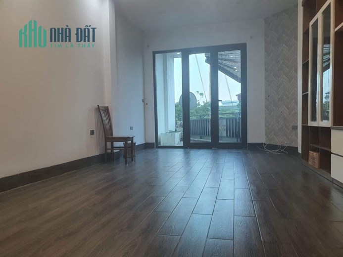 Bán ngôi nhà 55m2 phố Âu Cơ, Tây Hồ Gara Ô tô Vỉa hè Kinh doanh đỉnh 6.5 Tỷ