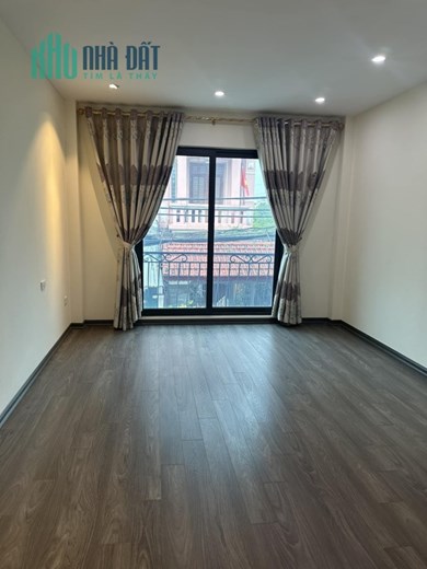 Bán căn nhà 57m2 phố Âu Cơ, Tây Hồ Gara 2 Ô tô tránh 7 phòng Kinh doanh bất chấp 6.7 Tỷ