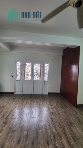 Bán ngôi nhà 53m2 phố Âu Cơ, Tây Hồ Gara Ô tô 7 chỗ Vỉa hè 2m Kinh doanh Sầm uất 6.7 Tỷ