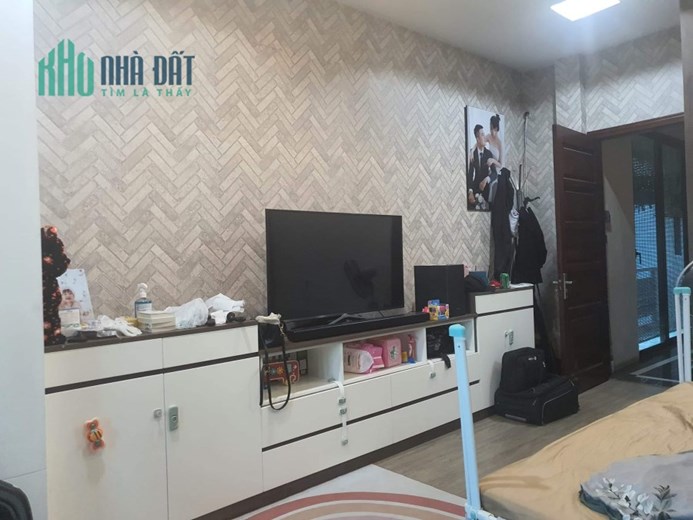 Bán ngôi nhà 56m2 phố Âu Cơ, Tây Hồ Gara Ô tô 7 ngủ Kinh doanh đa dạng 6.5 Tỷ