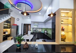 Cần bán nhà mặt tiền 200m đến biển Mỹ Khê quận Sơn Trà Đà nẵng 4 tầng Chỉ 8,2 tỷ