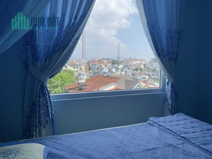 Bán Gấp Nhà Đẹp Đường Nguyễn Trung Trực, Đà Lạt View Toàn Thành Phố Cực Đẹp