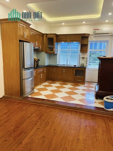 Chú nhờ bán hộ căn  Chung cư N04 Trần Quý Kiên- Dịch Vọng 65 m2  tổng 2 ngủ giá  2.65 tỷ