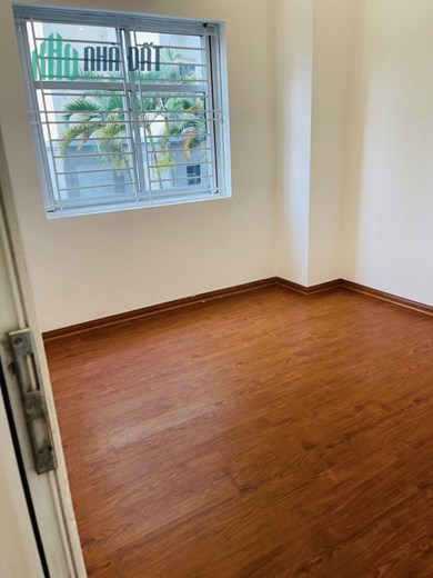 Chú nhờ bán hộ căn  Chung cư N04 Trần Quý Kiên- Dịch Vọng 65 m2  tổng 2 ngủ giá  2.65 tỷ