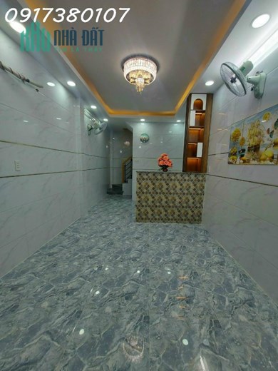 Bán nhà 2 lầu xây mới 3 phòng ngủ ,sang trọng tai đường lạc long quân phường 3 quận 11