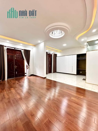Bán Biệt Thự Bàu Cát, Víp Tân Bình, 148m2, Ngang Khủng 8m, 4 Tầng Mới Tinh, Nhỉnh 24 Tỷ TL.