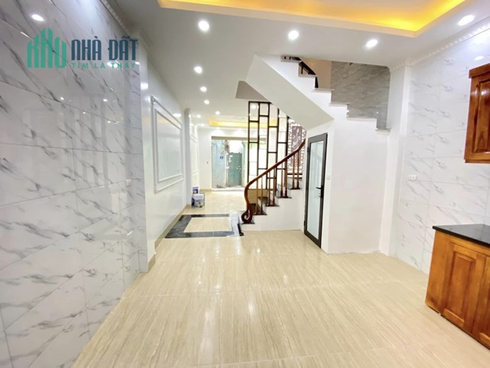 P/LÔ Ô TÔ ĐỖ CỔNG NHÀ MỚI 43Mx5 TẦNG YÊN DUYÊN GIÁ NHỈNH 3 TỶ