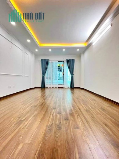 Bán nhà Vương Thừa Vũ, Thanh Xuân, Ô TÔ, THANG MÁY, 2 MẶT THOÁNG 52m2, 5 tầng