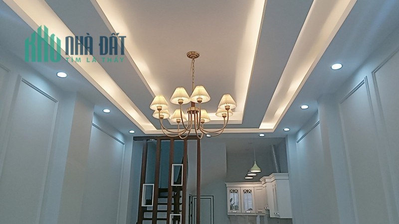 Đập hộp nhà mới Nguyễn Khang Cầu Giấy 40m 5 tầng mặt tiền thoáng gần ô tô gần phố nhỉnh 5 tỷ lh