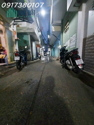 Bán nhà 2 lầu hẻm xe hơi đường số 9 cư xá bình thới Quận 11 Giá 2 tỷ 750 triệu