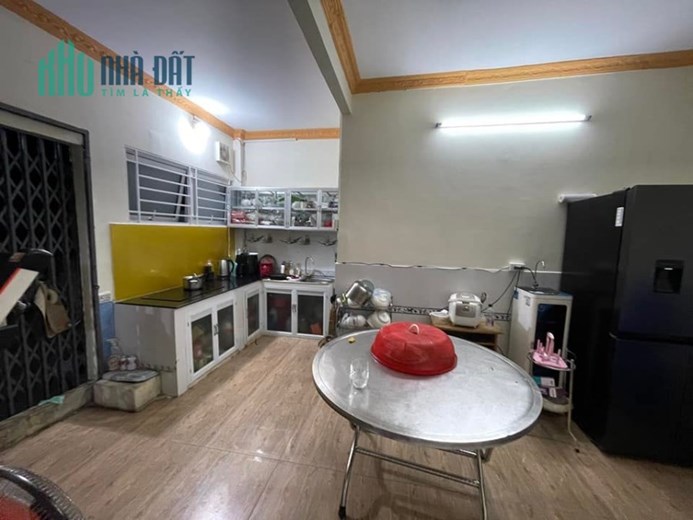HXH - CẦU VƯỢT BÌNH PHƯỚC - NHÀ ĐẸP 3 TẦNG, 5PN, NGANG 6M - NHÍCH 5 TỶ