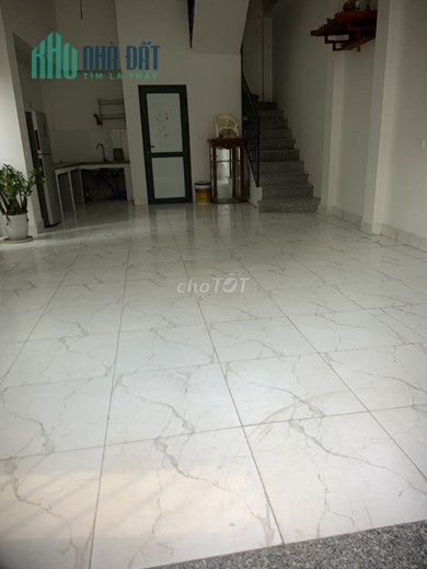 Cho thuê nhà 42m2, 2,5 tầng, 3 phòng ngủ , 2 phòng vệ sinh tại Xã Hữu Hoà,Thanh Trì