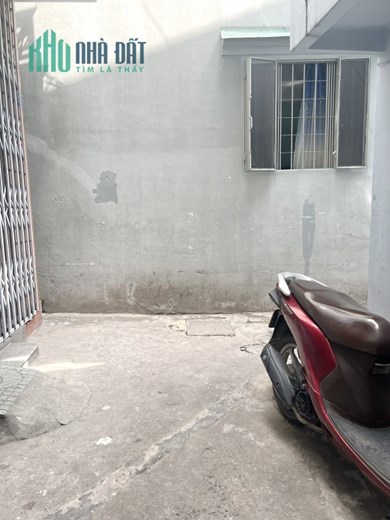 Nhà 2 tầng hẻm 247 đường Bà Hạt P4Q10 - Giá : 3 Tỷ (TL)