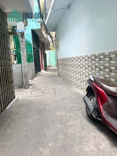 Nhà 2 tầng hẻm 247 đường Bà Hạt P4Q10 - Giá : 3 Tỷ (TL)