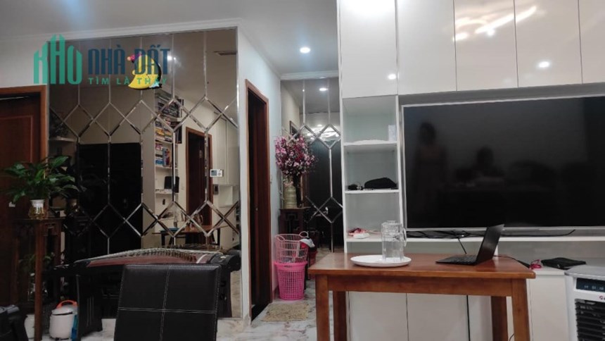 Căn hộ RoyalCity, ban công Đông Nam nhìn pháo hoa thành phố, 3 ngủ, rẻ hơn tới 300 triệu