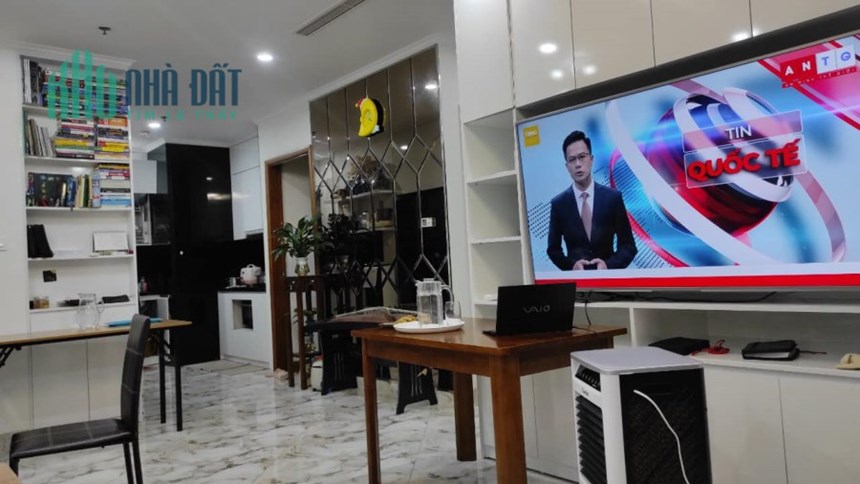 Căn hộ RoyalCity, ban công Đông Nam nhìn pháo hoa thành phố, 3 ngủ, rẻ hơn tới 300 triệu