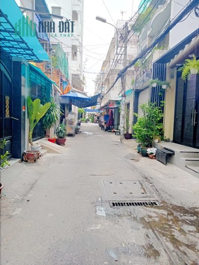 Nhà thuê hẻm thông Âu Dương Lân P3Q8 -  Giá : 8 Triệu / tháng
