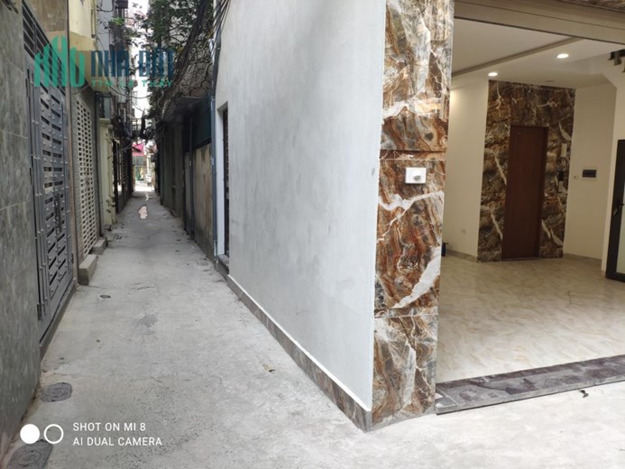 Ở SƯỚNG: Thái Thịnh lô góc, ngõ thoáng, ô tô ngủ nhà, 8 tầng, sống chất giữa trung tâm Đống Đa