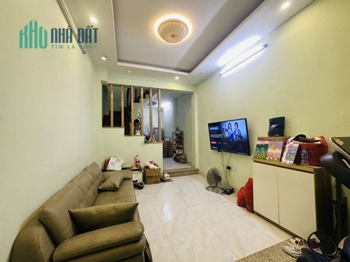 Chỉ 6.3 tỷ -ĐẸP KHÔNG TÌ VẾT, SIÊU PHẨM PHỐ Vũ Trọng Phụng,ThanhXuân Lô góc, 30M ra phố