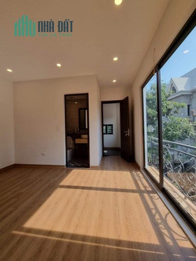 Nhà Hiếm Phúc Đồng nhà mới 5 tầng đẹp long lanh  Ô Tô 7 chỗ vào nhà giá chỉ 3.x tỷ chủ thiện chủ